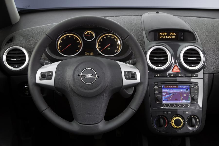  Opel Corsa MCE 2011 года  (фото 4 из 21)